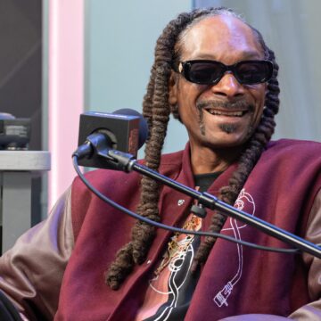 Snoop Dogg will take artists into the metaverse with his plans to make Death Row Records an NFT music label