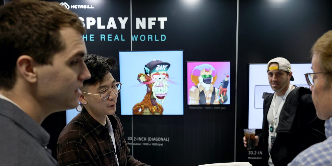 Weekly NFT sales fall 13% to $167 million amid crypto bear market. These were the 5 best-selling digital collections.