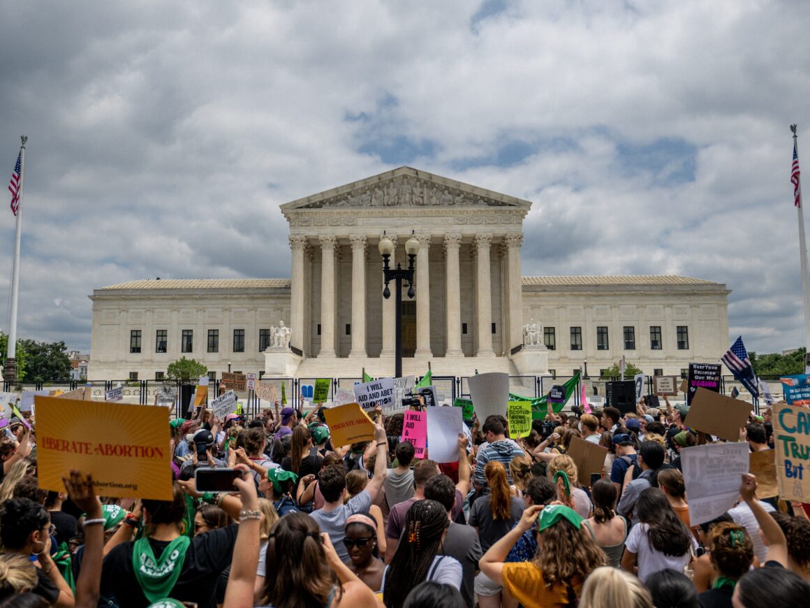 Tech: Companies react to the fall of Roe v. Wade