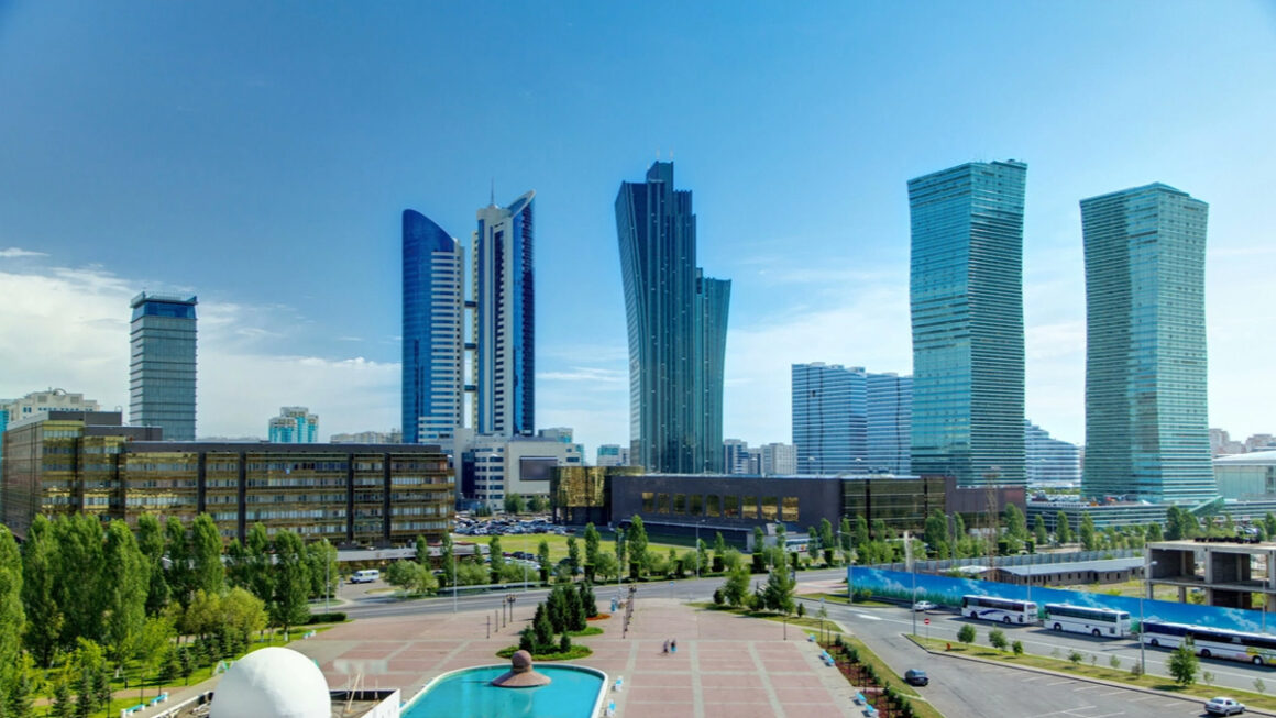 Kazakhstan allows crypto exchanges to create bank accounts