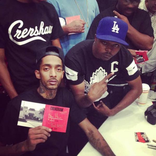 Nipsey Hussle selling copies of Crenshaw at a pop-up in 2013